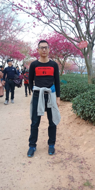 小梁的第一张照片--平和相亲网