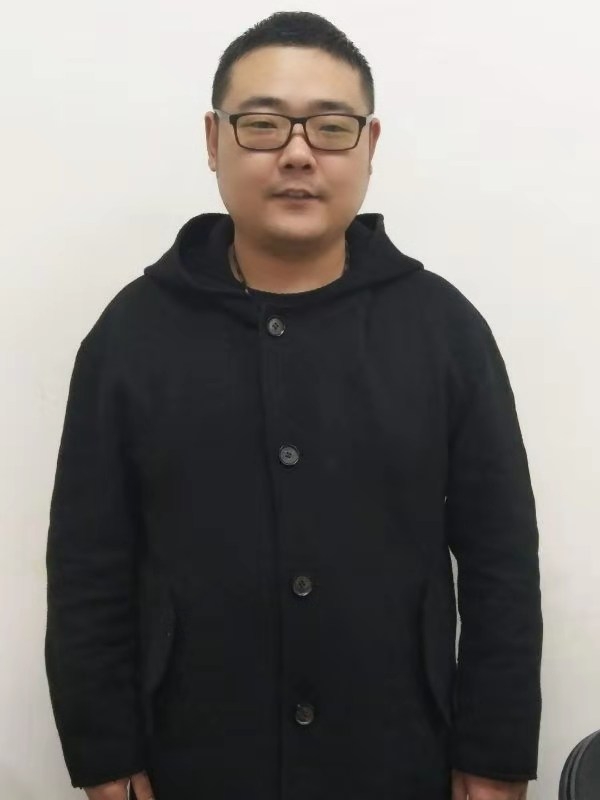 ll的第三张照片--平和相亲网