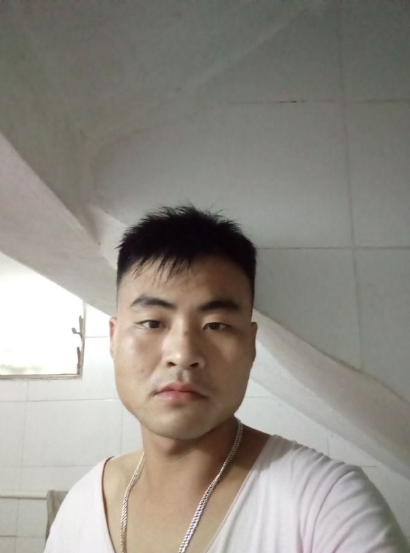 落叶知秋的第一张照片--平和相亲网