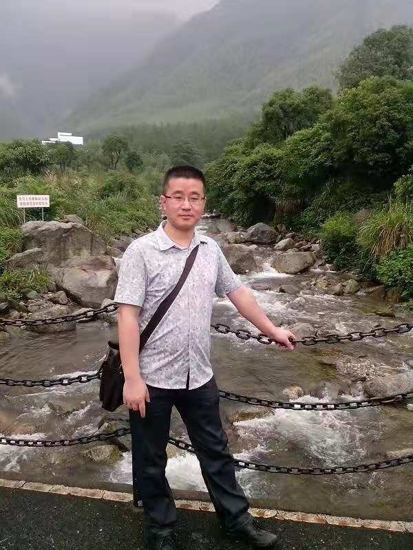 淡定牛魔王的第三张照片--平和相亲网