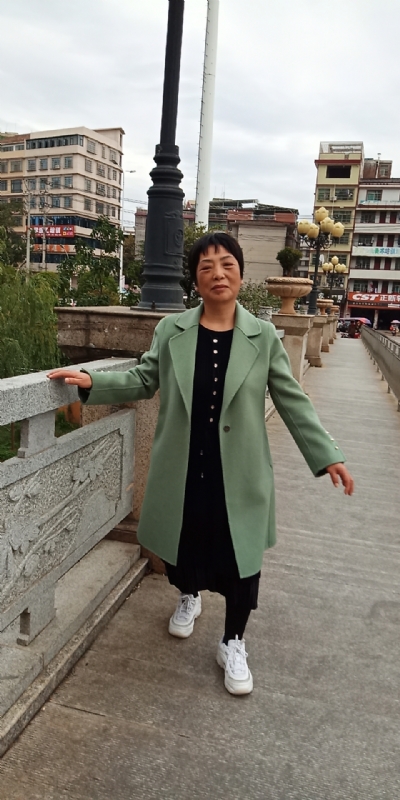 小玲的第一张照片--平和相亲网