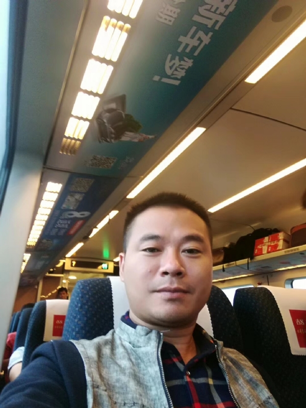 等爱的人的第一张照片--平和相亲网