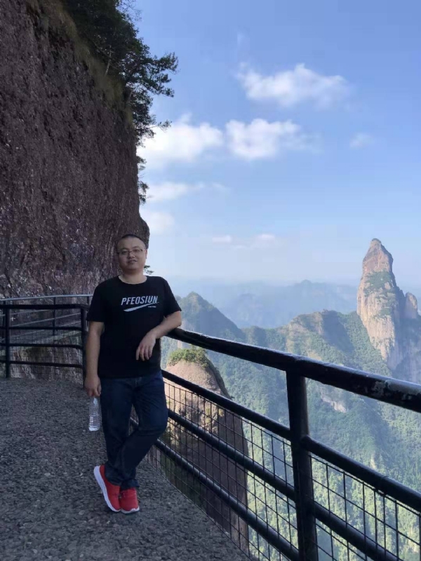 不杵于物的第一张照片--平和相亲网