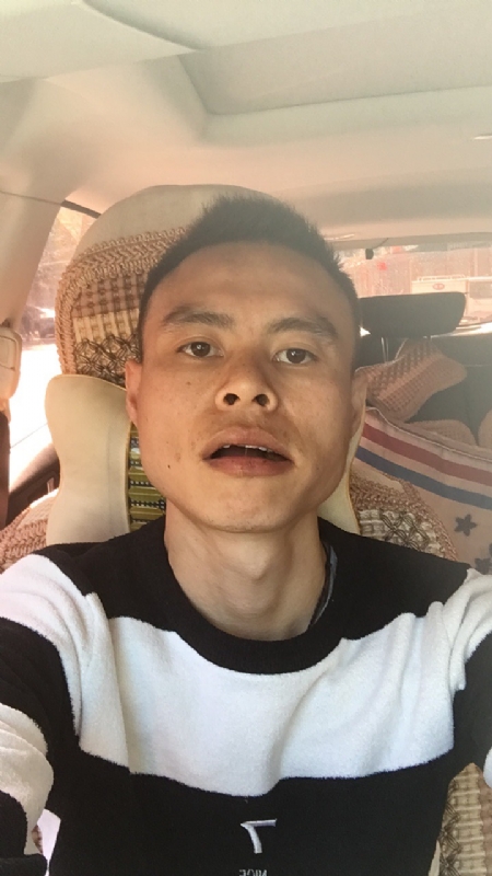 小何的第一张照片--平和相亲网