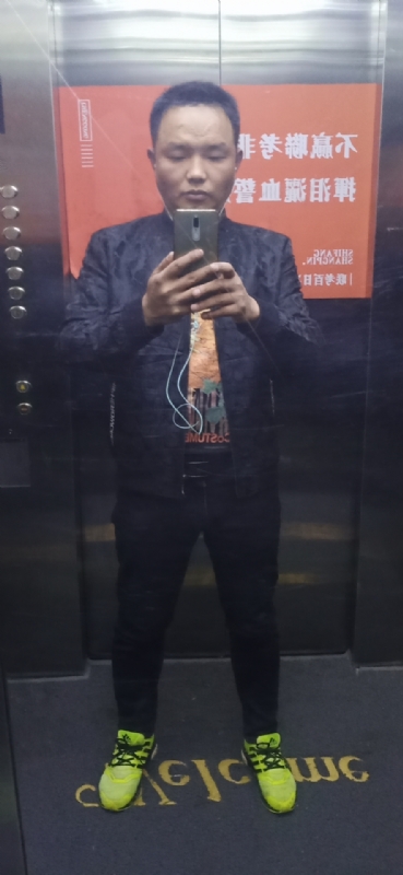 迷失自我的第一张照片--平和相亲网