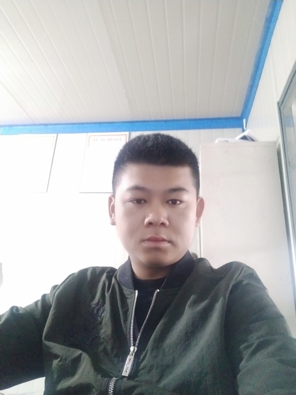 少校的第一张照片--平和相亲网