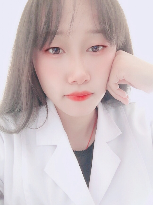 白婚纱的第一张照片--平和相亲网