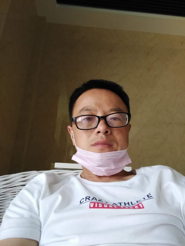 小马奔腾的第一张照片--平和相亲网