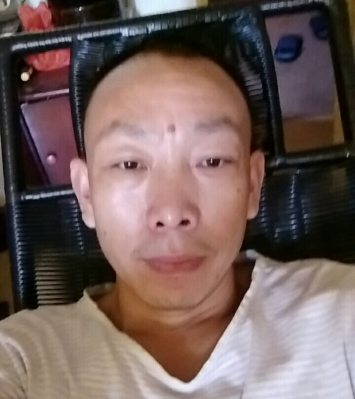 寻爱的第一张照片--平和相亲网