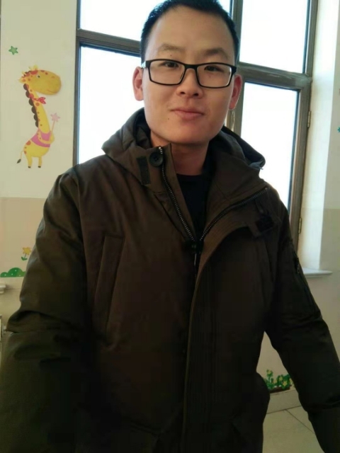 品上男人的第一张照片--平和相亲网