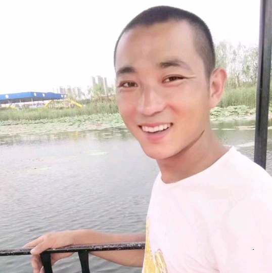 为你等候的第一张照片--平和相亲网