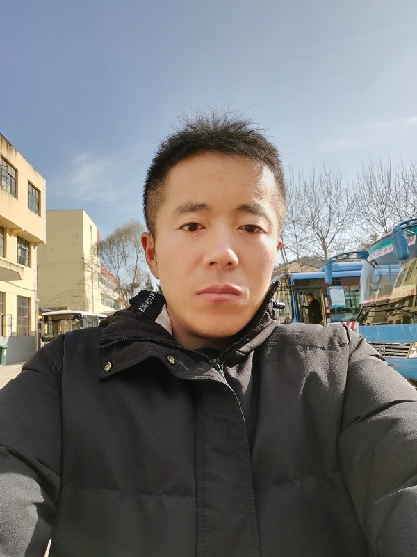 孤独的云的第一张照片--平和相亲网