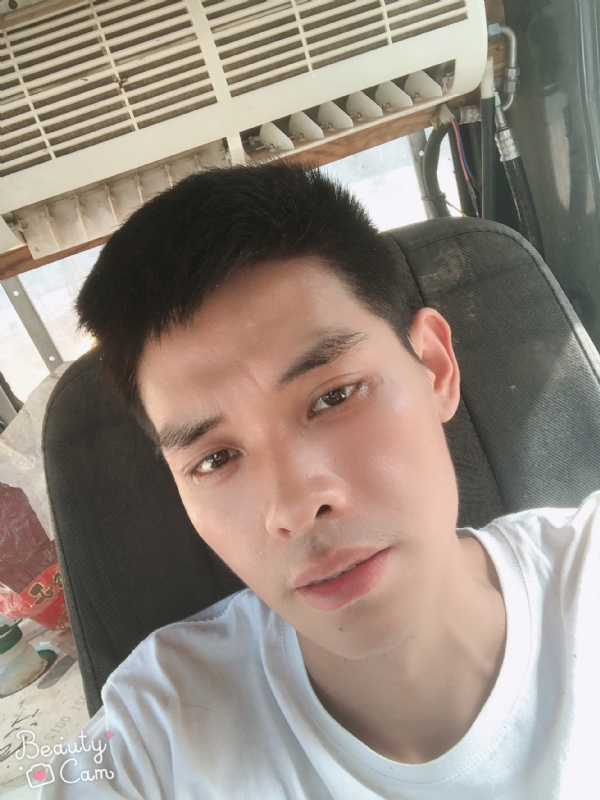 小董的第一张照片--平和相亲网