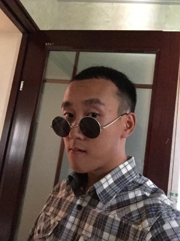 悲喜的第一张照片--平和相亲网