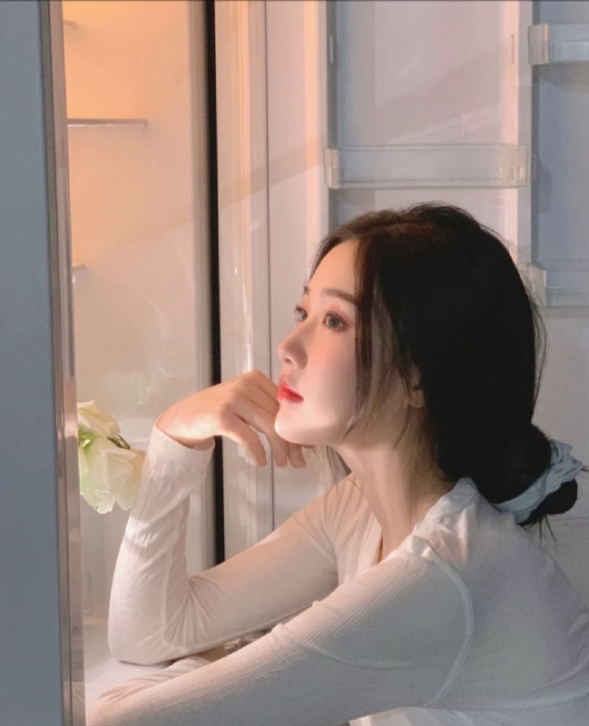 風吹過臉頰的第一张照片--平和相亲网