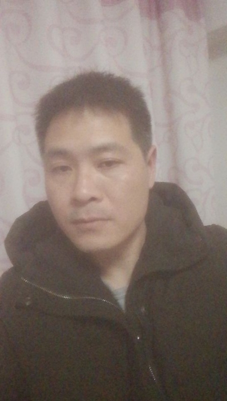 把头抬起来的第一张照片--平和相亲网