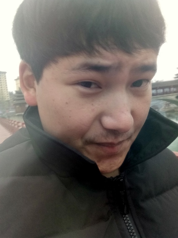 侗族青年作家超超的第二张照片--平和相亲网