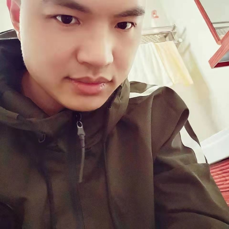 高大上的宅男的第二张照片--平和相亲网