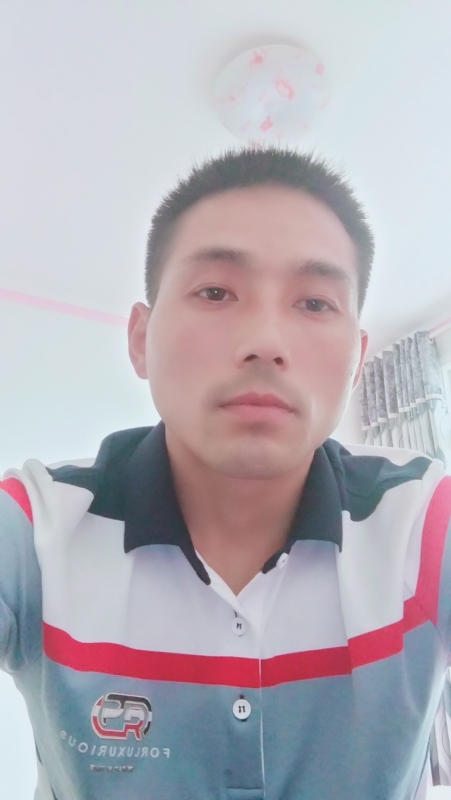 染红尘世的第二张照片--平和相亲网