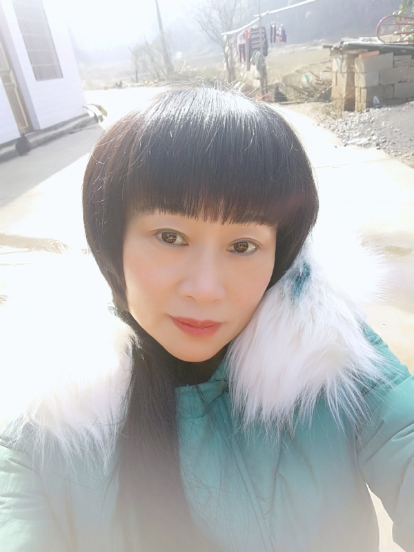 金鱼儿的第一张照片--平和相亲网