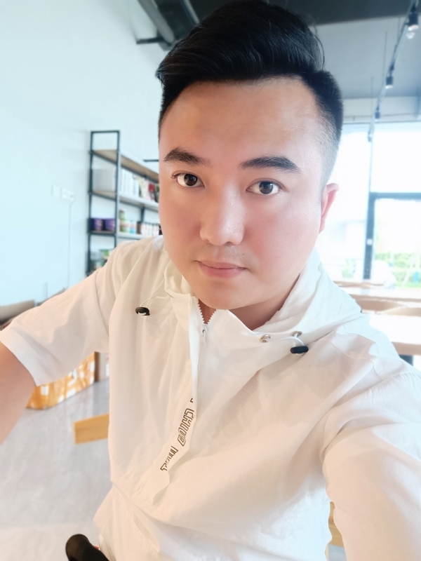 王先生的第一张照片--平和相亲网