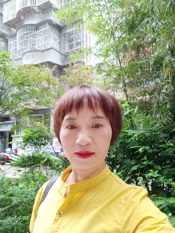 小瓶子的第二张照片--平和相亲网
