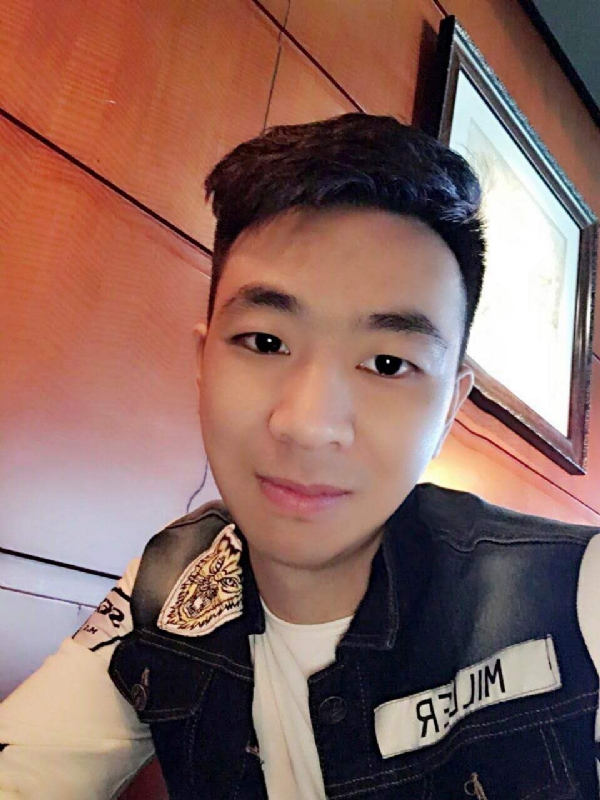 滞后的微笑的第三张照片--平和相亲网