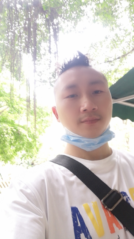 守望幸福的第一张照片--平和相亲网