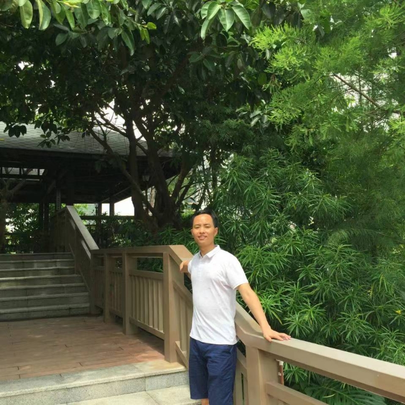教书育人的第一张照片--平和相亲网