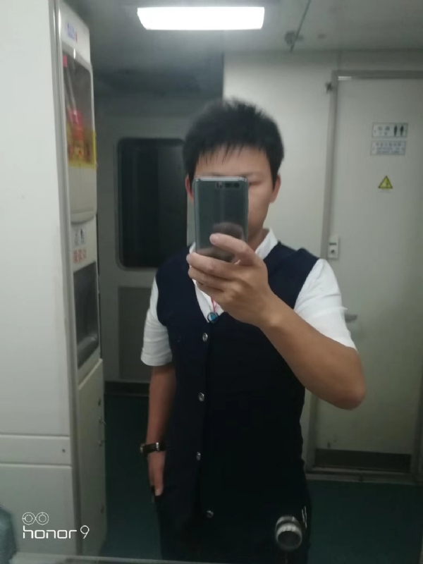 阳光下de幸福的第一张照片--平和相亲网