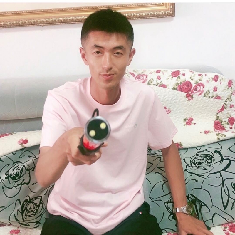 转身留下孤独的她的第二张照片--平和相亲网