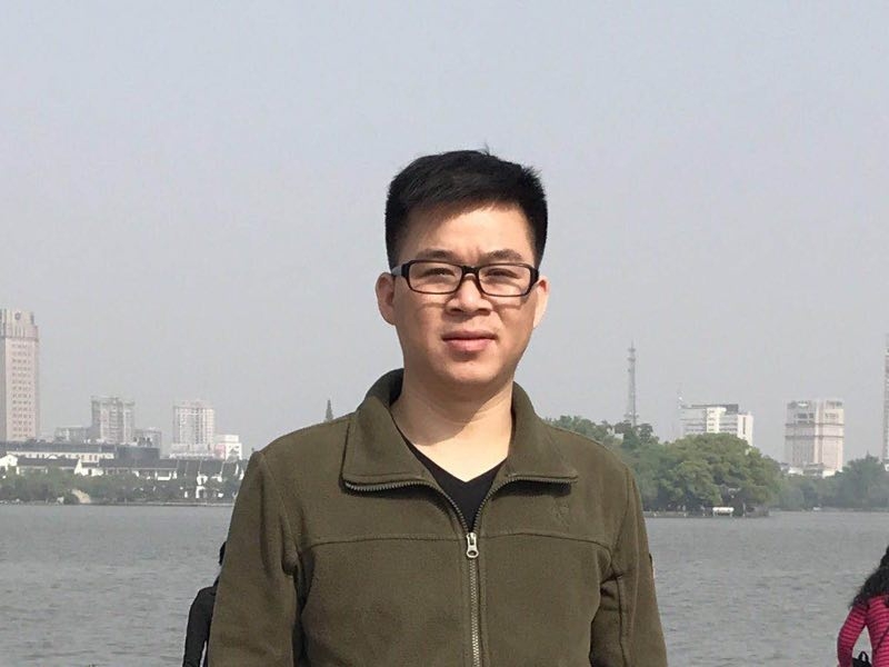 孔雀鱼的第一张照片--平和相亲网