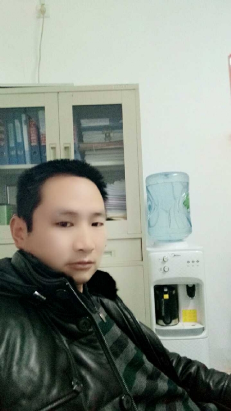蓝色棒棒糖的第一张照片--平和相亲网