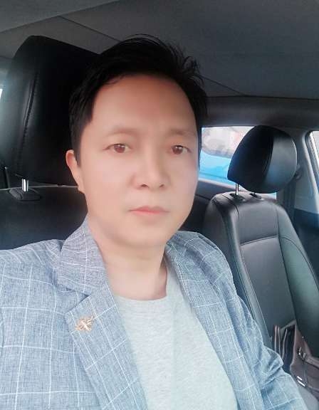 深蓝的第一张照片--平和相亲网