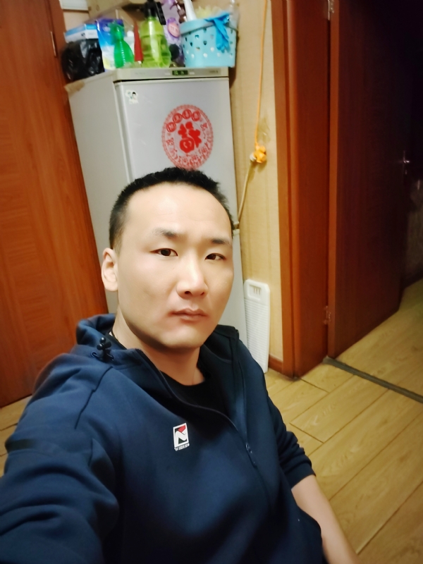子昂的第一张照片--平和相亲网