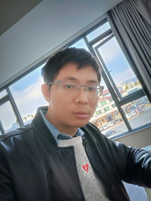 也许只是缺少一个拥抱的第二张照片--平和相亲网