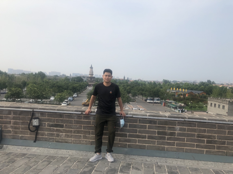123.向左向右的第一张照片--平和相亲网