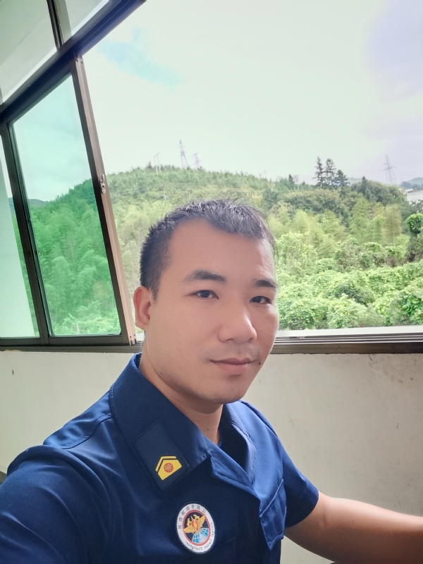 期待未来的第一张照片--平和相亲网
