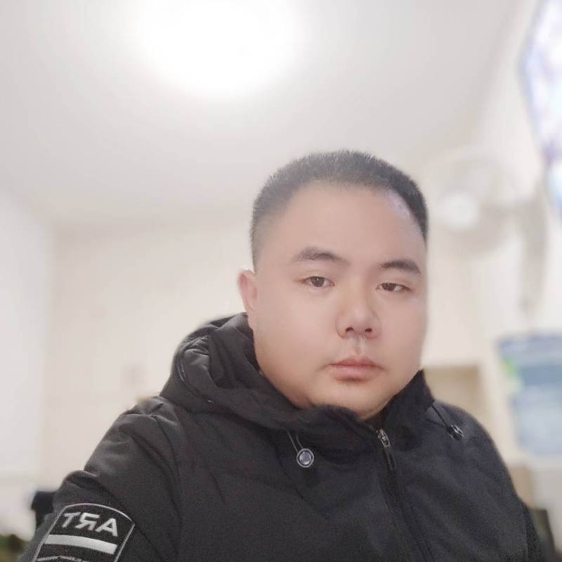 珍惜眼前人的第一张照片--平和相亲网