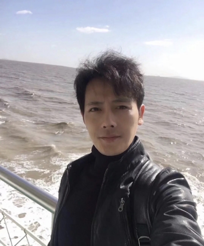 疯狂的小鱼的第一张照片--平和相亲网