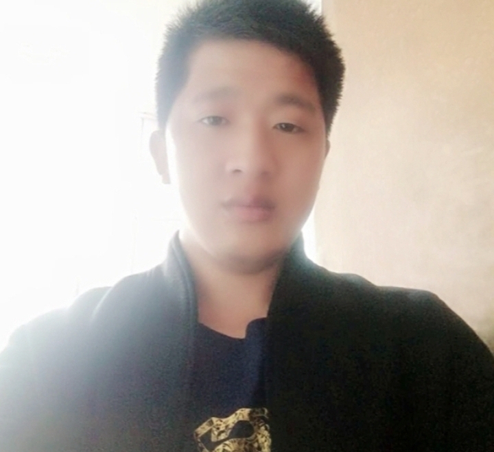 形影不离的第一张照片--平和相亲网