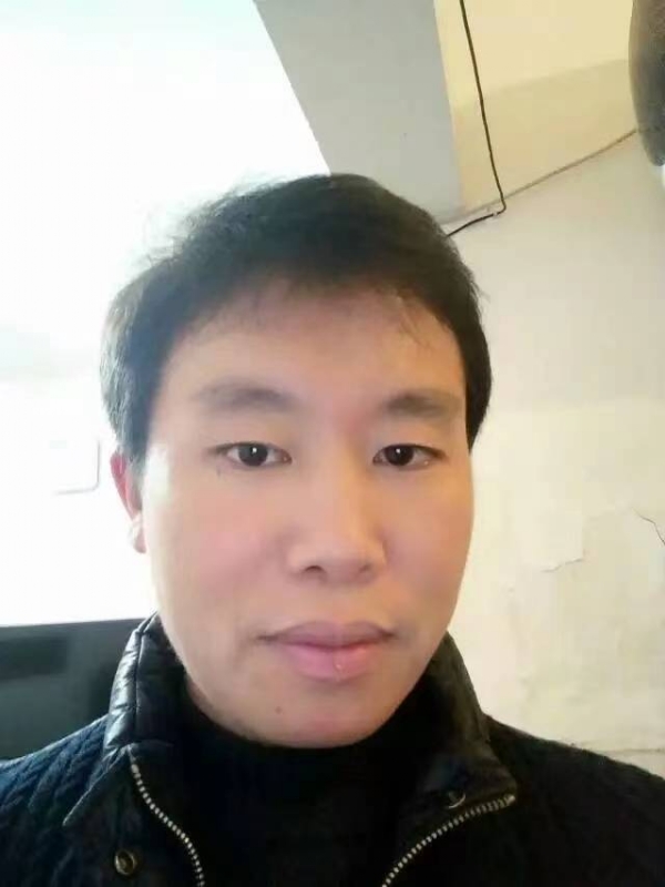 擎天柱的第三张照片--平和相亲网