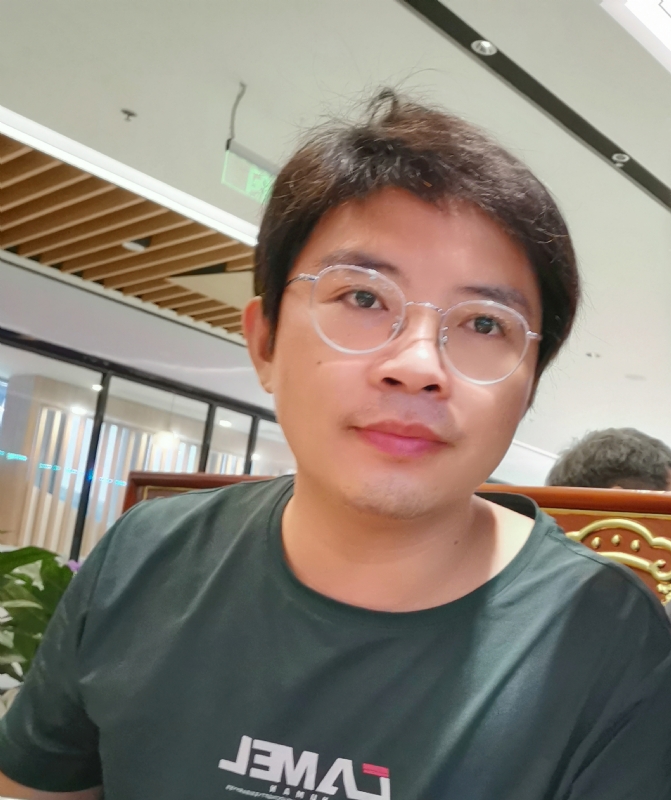 陆迅的第三张照片--平和相亲网