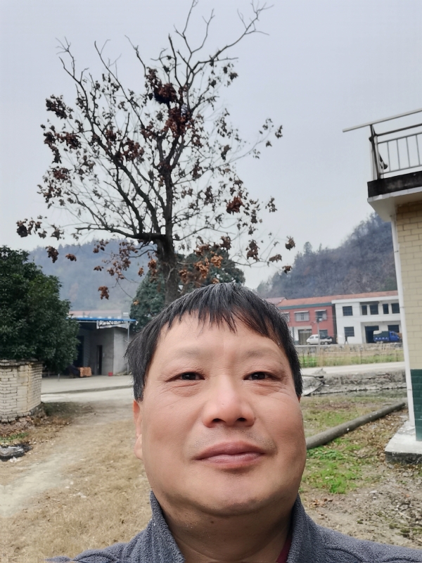 苏众青春冲浪的第一张照片--平和相亲网