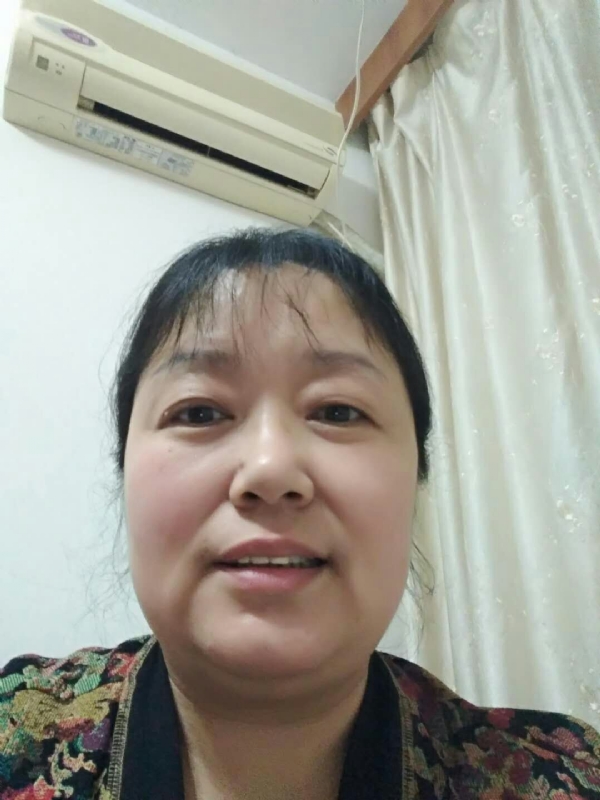 雨中漫步的第一张照片--平和相亲网
