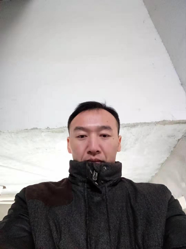 孤狼的第一张照片--平和相亲网
