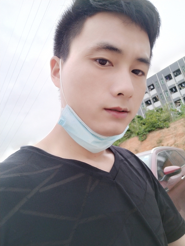何凡的第二张照片--平和相亲网