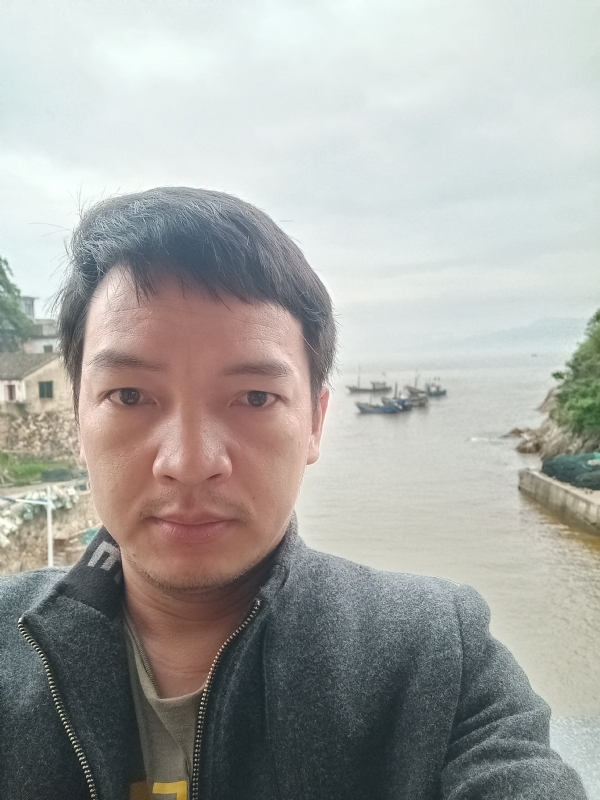 啊亮的第一张照片--平和相亲网
