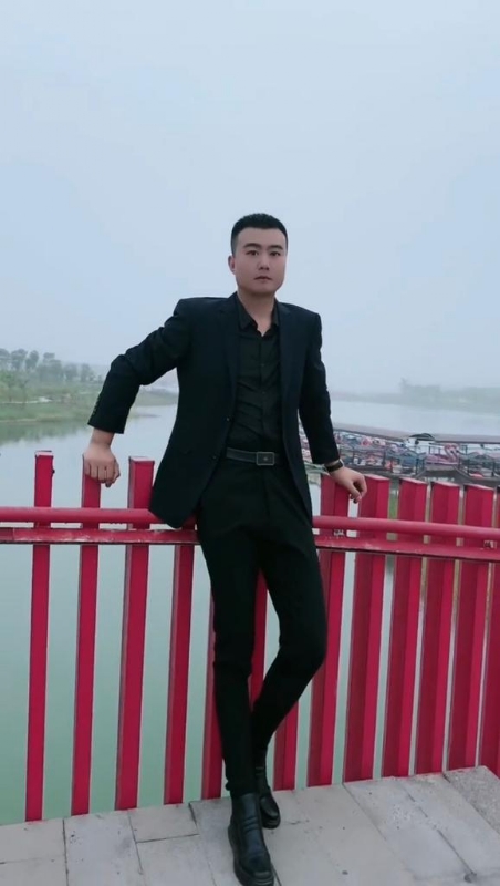 Albert的第一张照片--平和相亲网