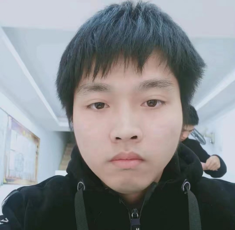 无奋斗不清春的第一张照片--平和相亲网
